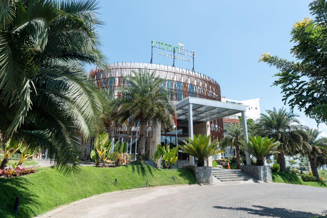 Amartahills Hotel And Resort Batu  Εξωτερικό φωτογραφία