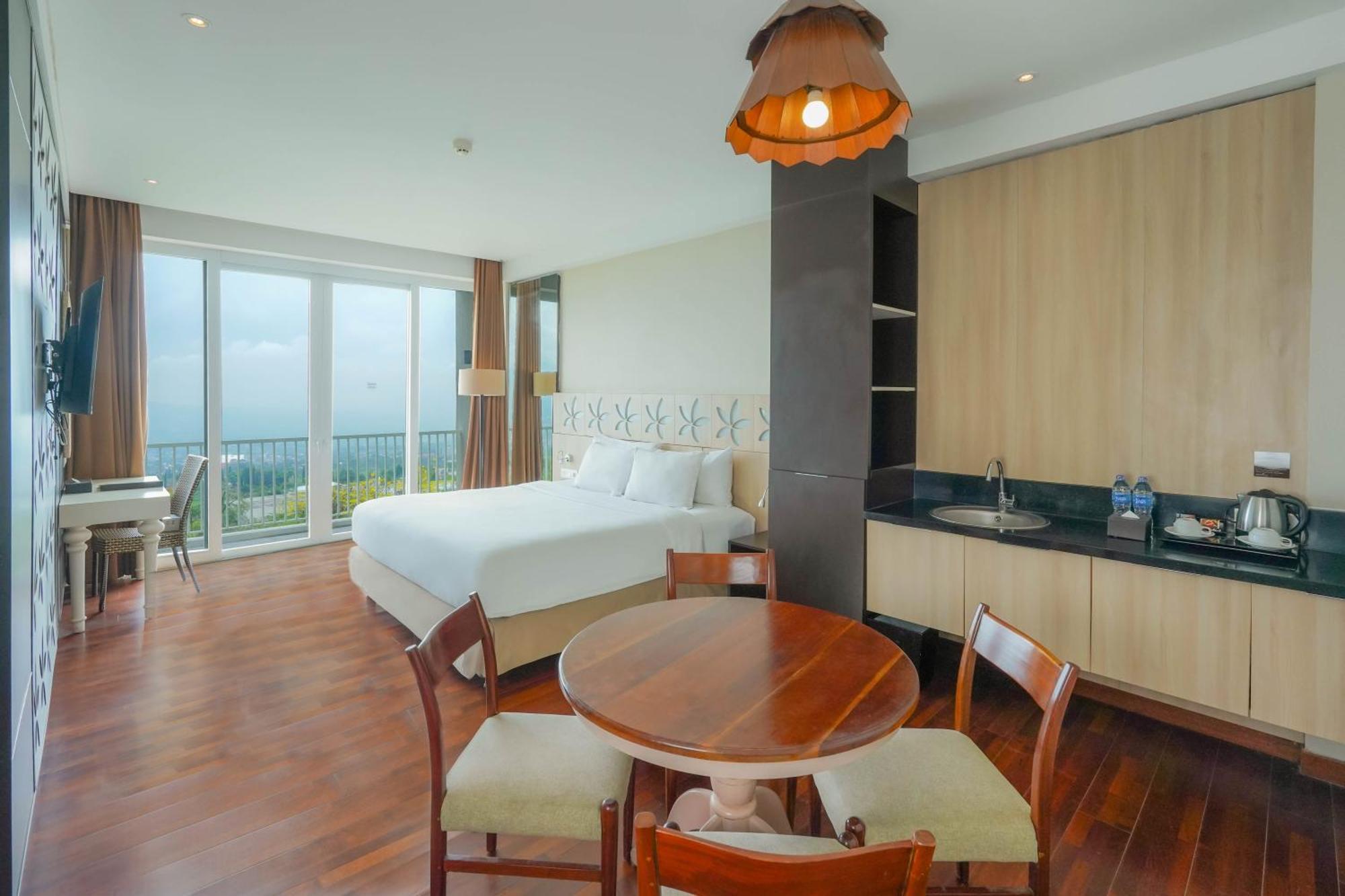 Amartahills Hotel And Resort Batu  Εξωτερικό φωτογραφία