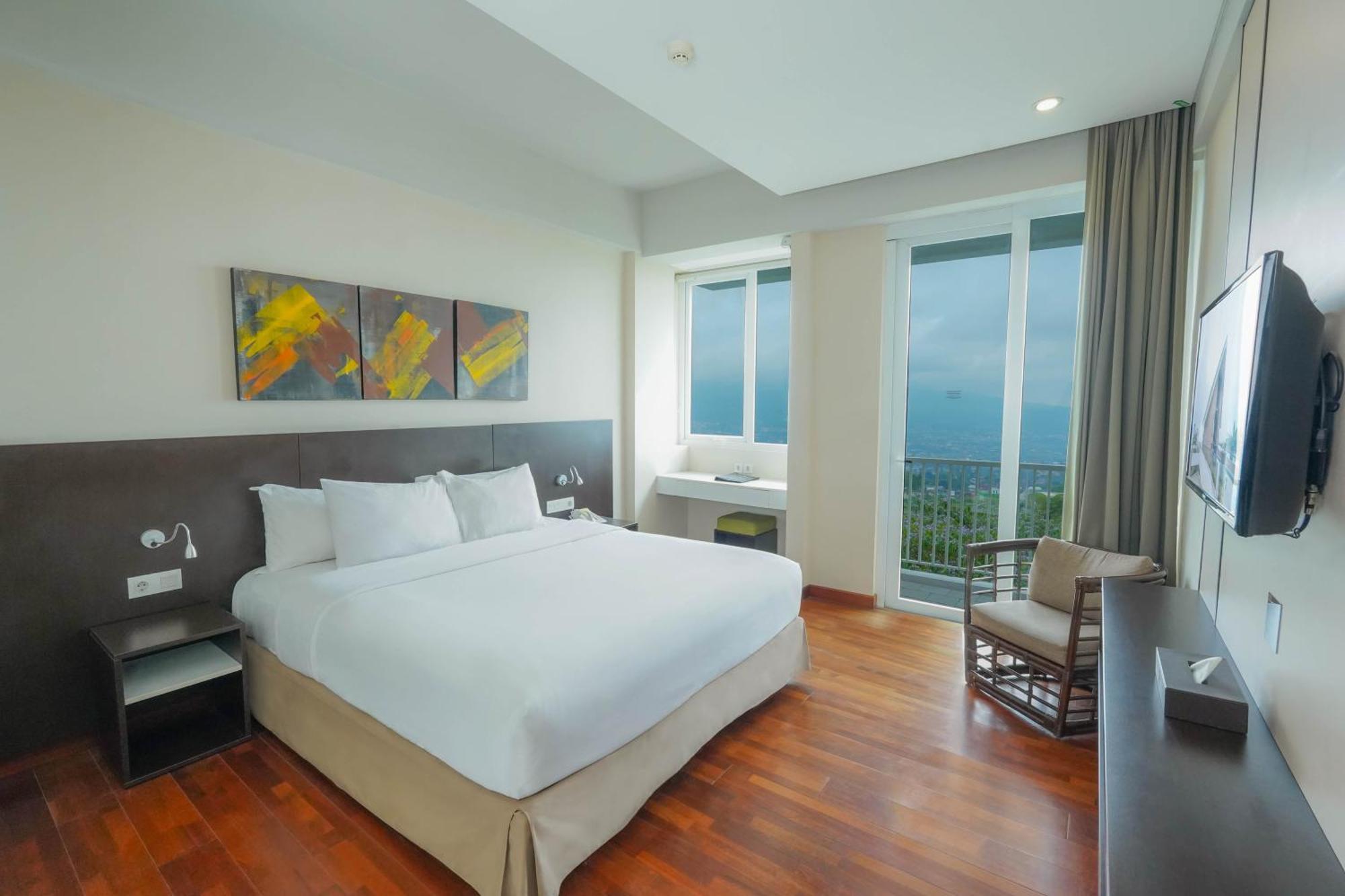 Amartahills Hotel And Resort Batu  Δωμάτιο φωτογραφία