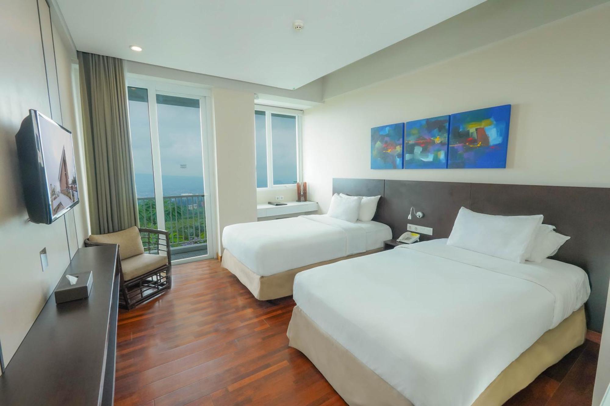 Amartahills Hotel And Resort Batu  Δωμάτιο φωτογραφία