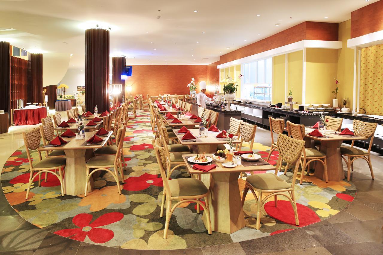 Amartahills Hotel And Resort Batu  Εξωτερικό φωτογραφία